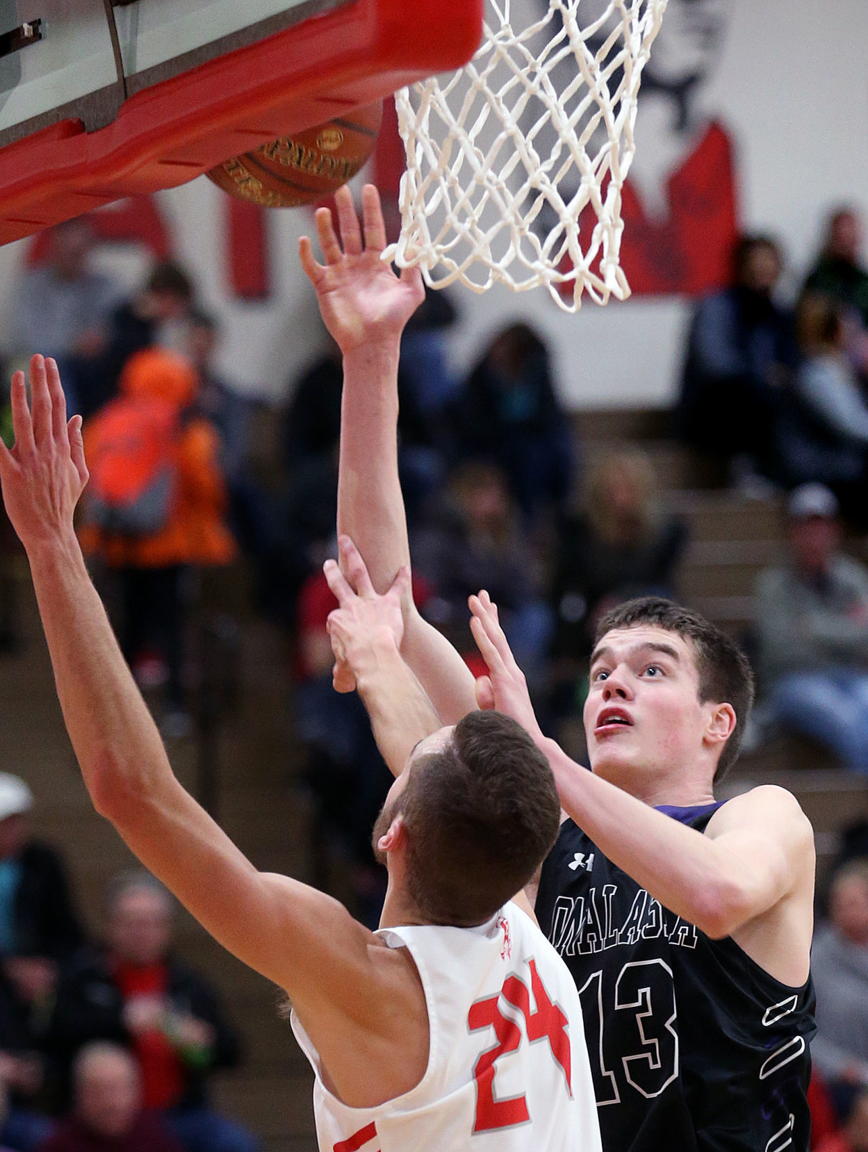 Feb. 1: Onalaska vs. La Crosse Logan